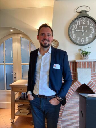 received_1143464709515069-1152×1536