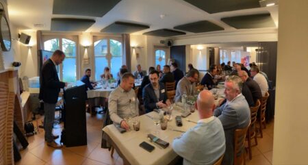 received_266940165300342-1536×822